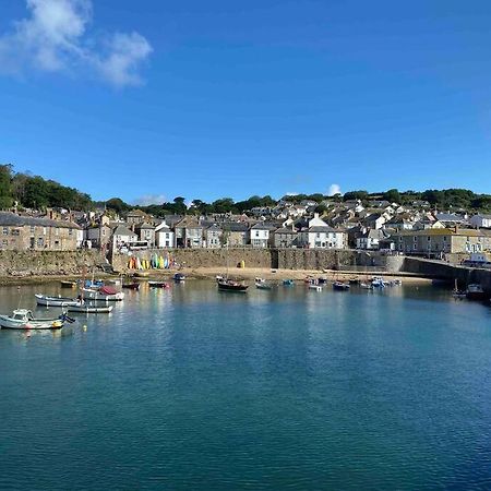 Seagulls Cottage, Touching Distance From Beach Mousehole Extérieur photo
