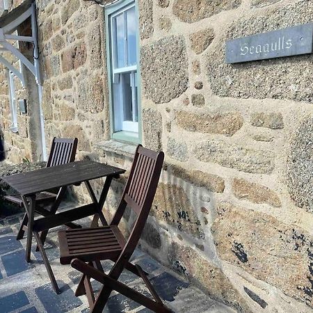 Seagulls Cottage, Touching Distance From Beach Mousehole Extérieur photo