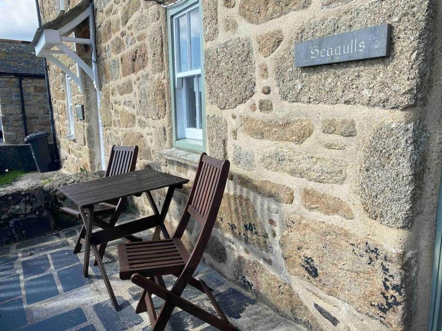 Seagulls Cottage, Touching Distance From Beach Mousehole Extérieur photo